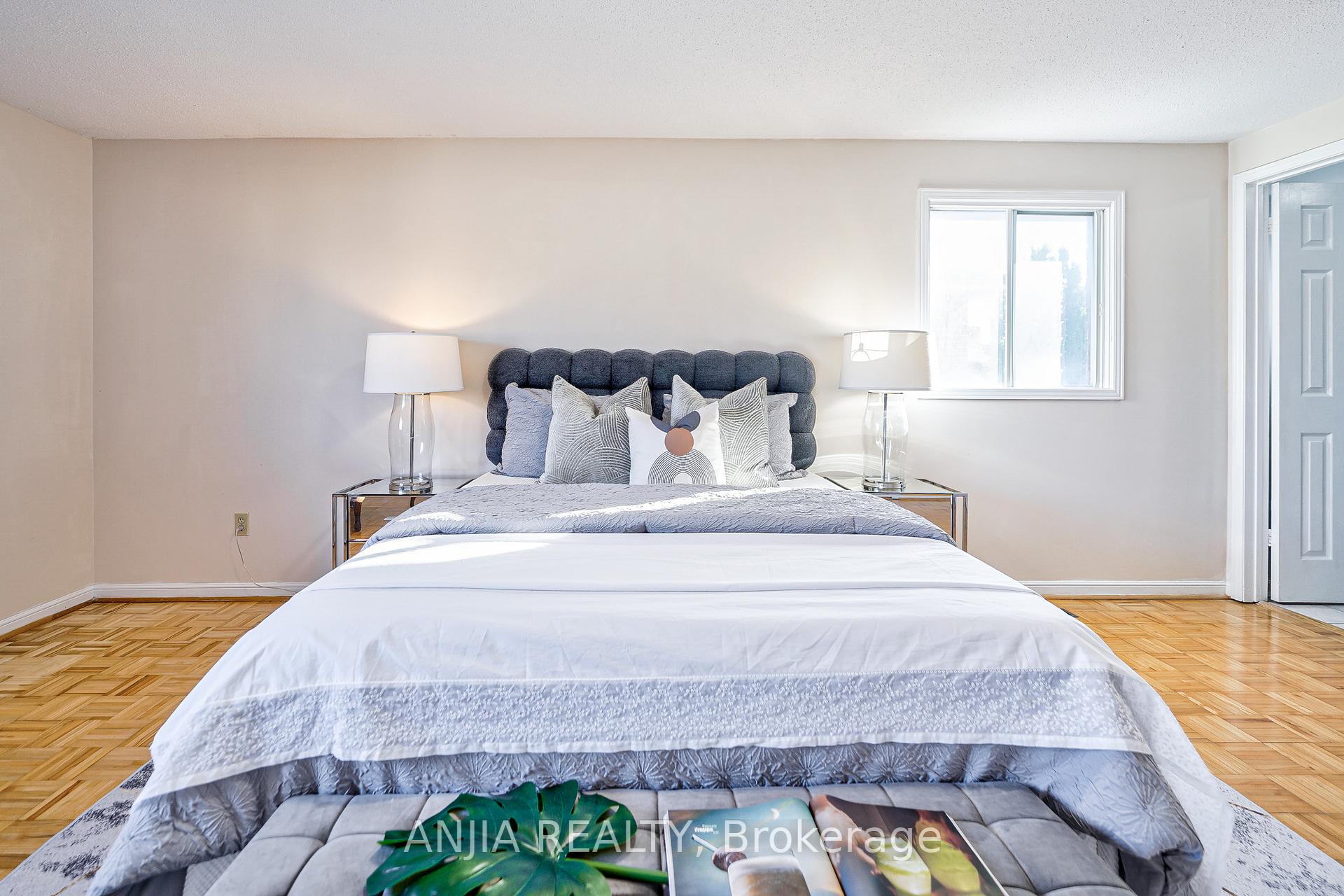 Photo 25 of 7 Hampstead Court, Markham, Milliken Mills West — HOMEH
