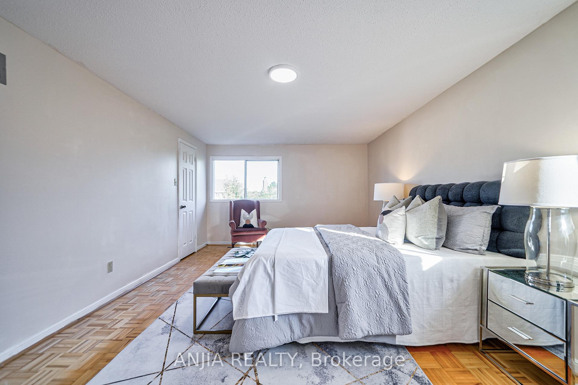 Photo 27 of 7 Hampstead Court, Markham, Milliken Mills West — HOMEH