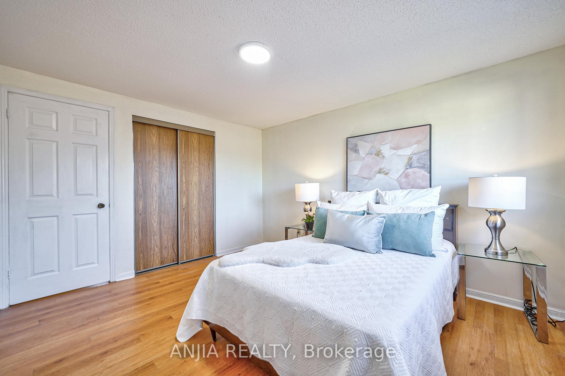 Photo 28 of 7 Hampstead Court, Markham, Milliken Mills West — HOMEH
