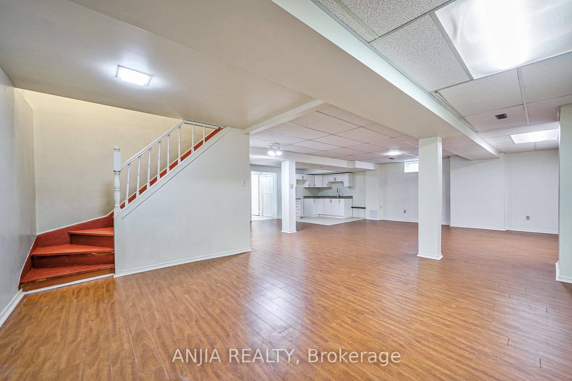 Photo 32 of 7 Hampstead Court, Markham, Milliken Mills West — HOMEH