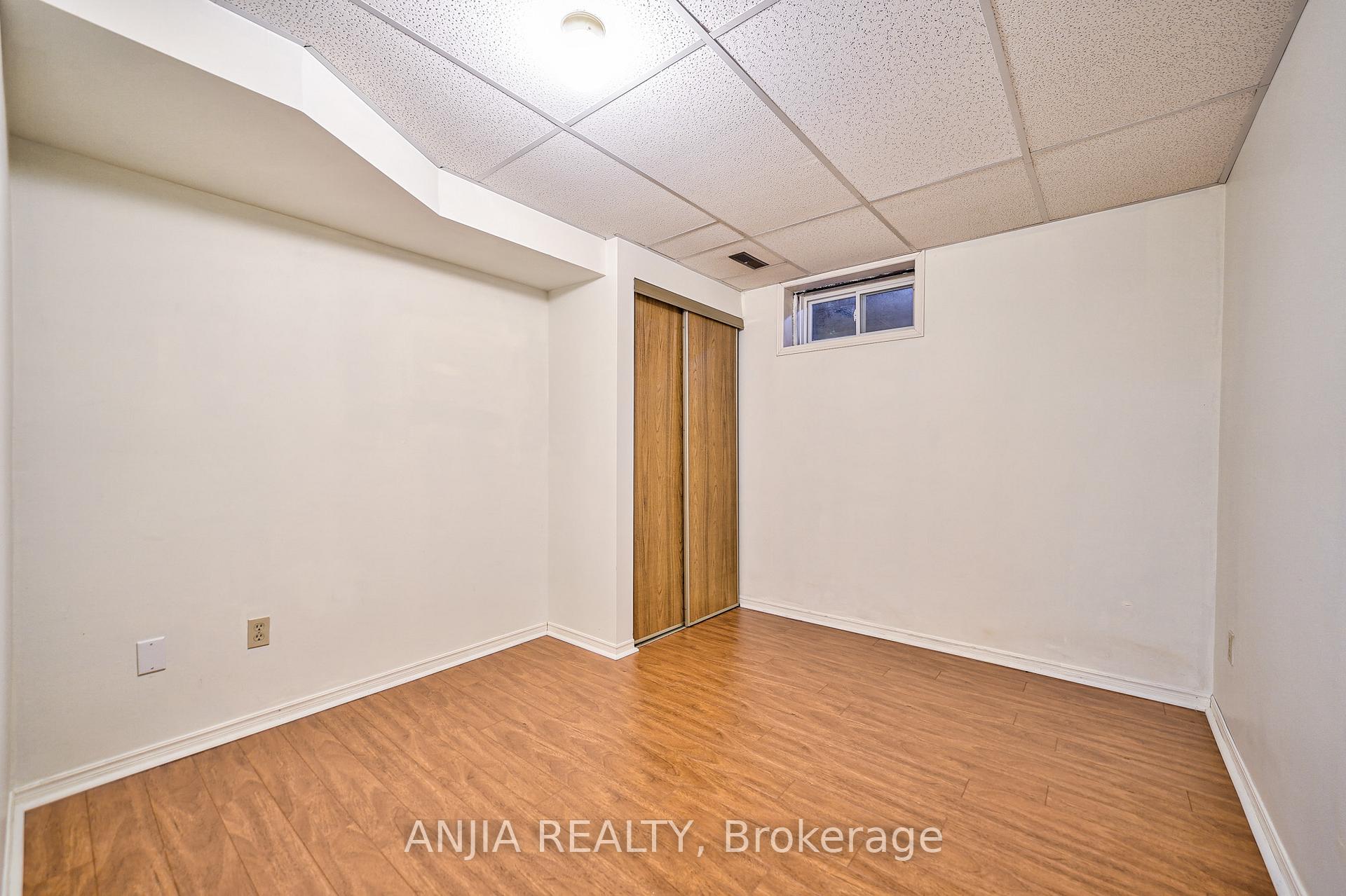 Photo 35 of 7 Hampstead Court, Markham, Milliken Mills West — HOMEH