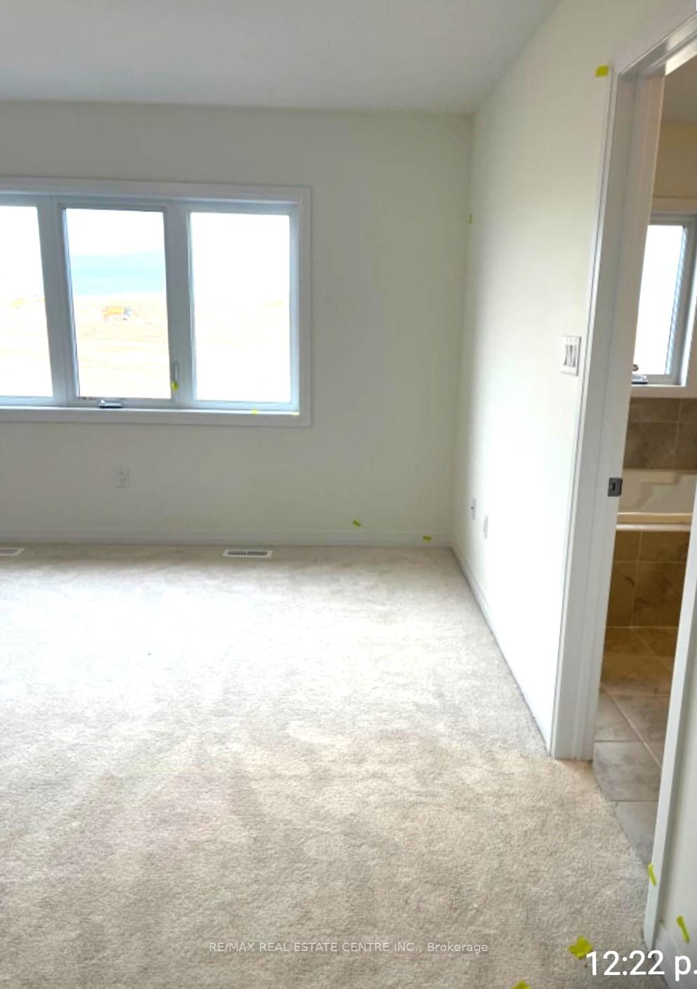 Photo 10 of 114 Masters Street, Welland, Dain City — HOMEH