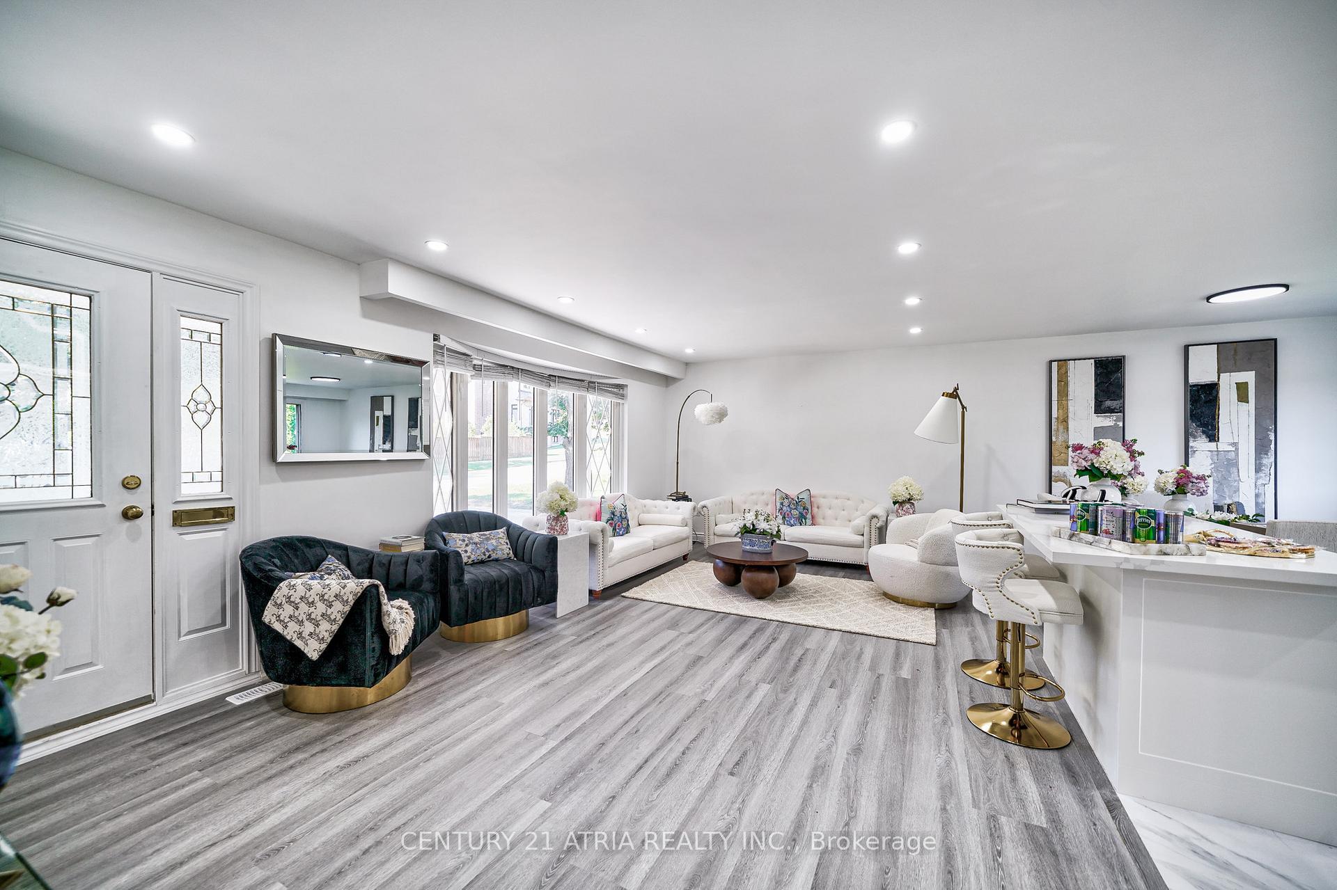 Photo 6 of 27 Willowgate Drive, Markham, Bullock — HOMEH