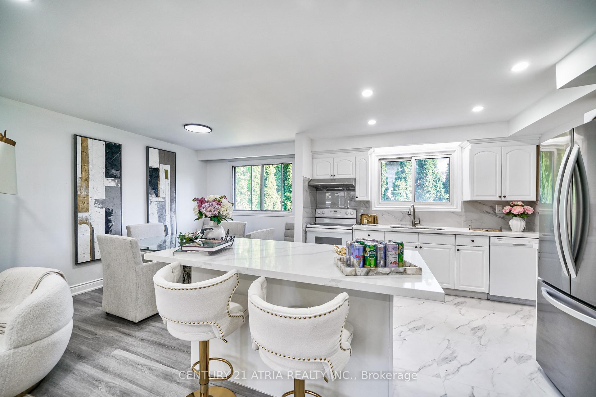 Photo 9 of 27 Willowgate Drive, Markham, Bullock — HOMEH