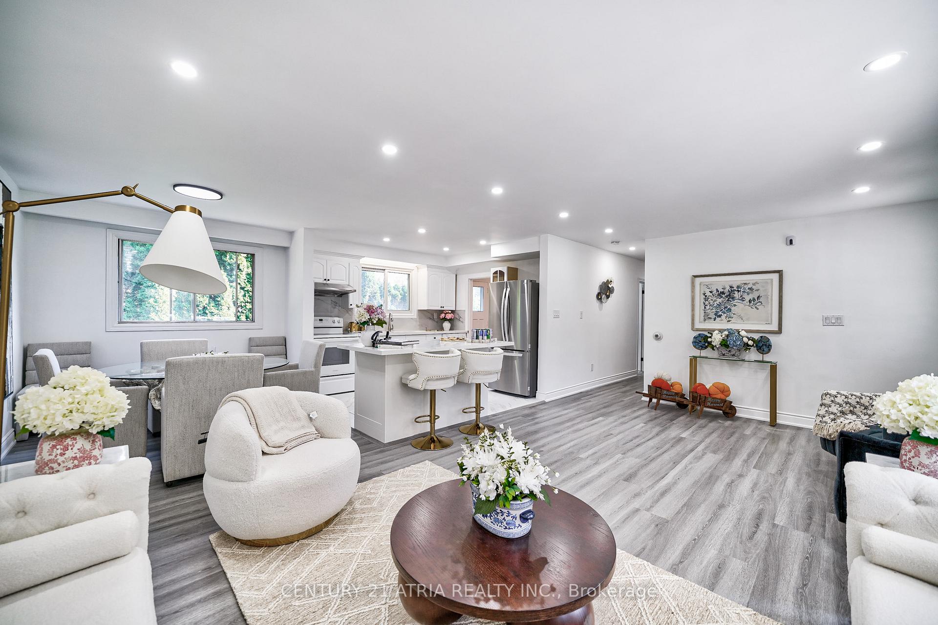Photo 15 of 27 Willowgate Drive, Markham, Bullock — HOMEH