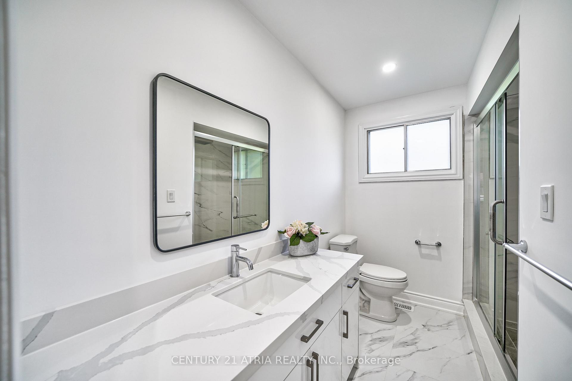 Photo 17 of 27 Willowgate Drive, Markham, Bullock — HOMEH