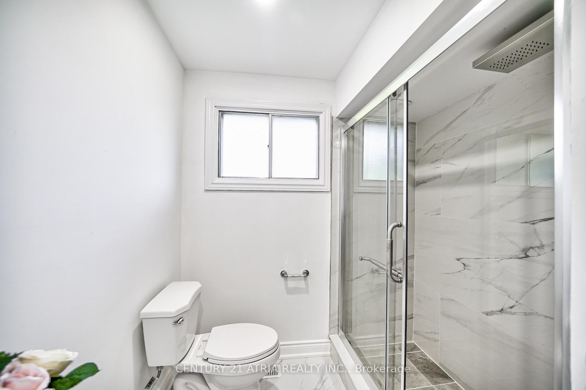Photo 18 of 27 Willowgate Drive, Markham, Bullock — HOMEH