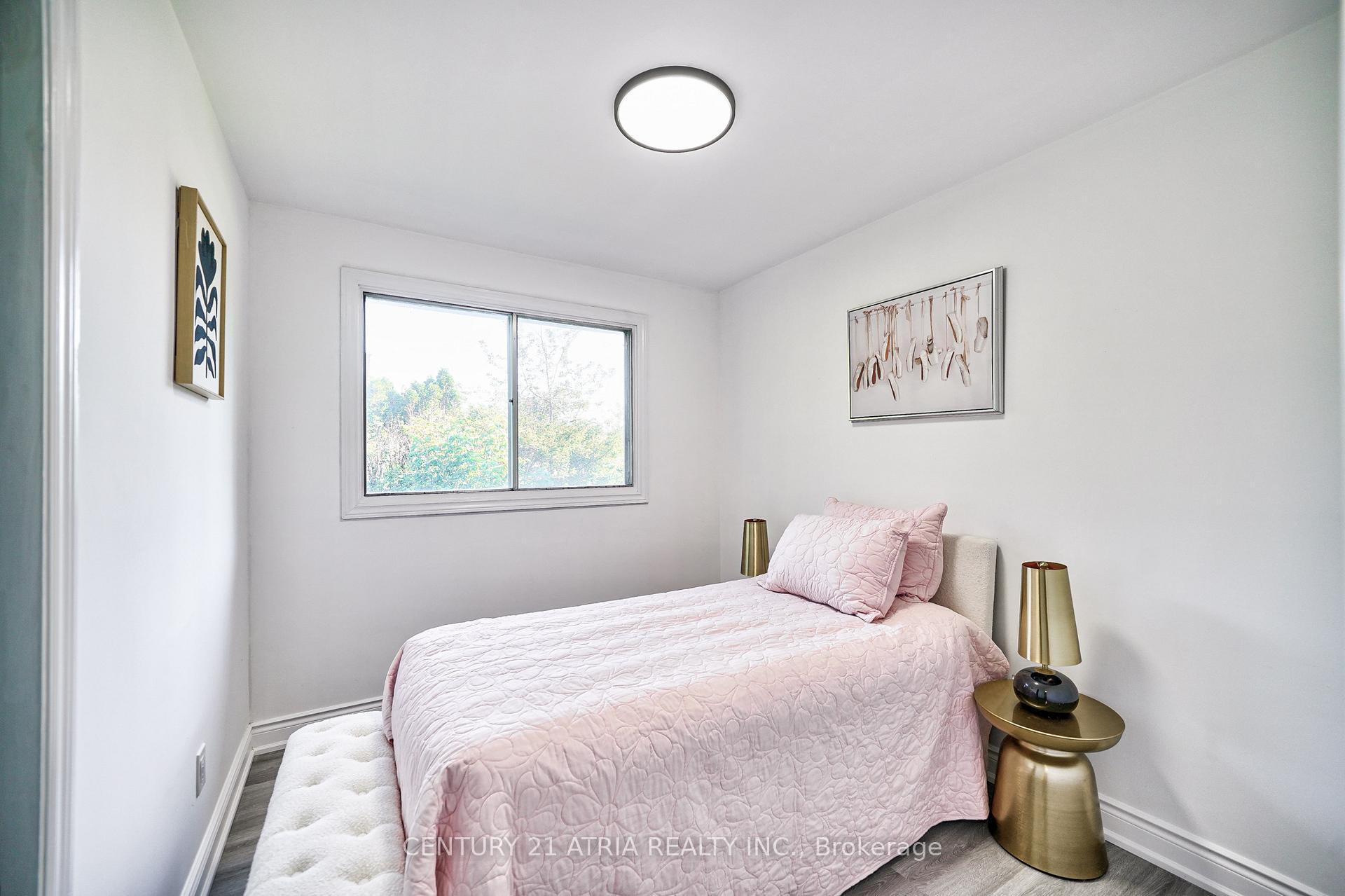 Photo 20 of 27 Willowgate Drive, Markham, Bullock — HOMEH