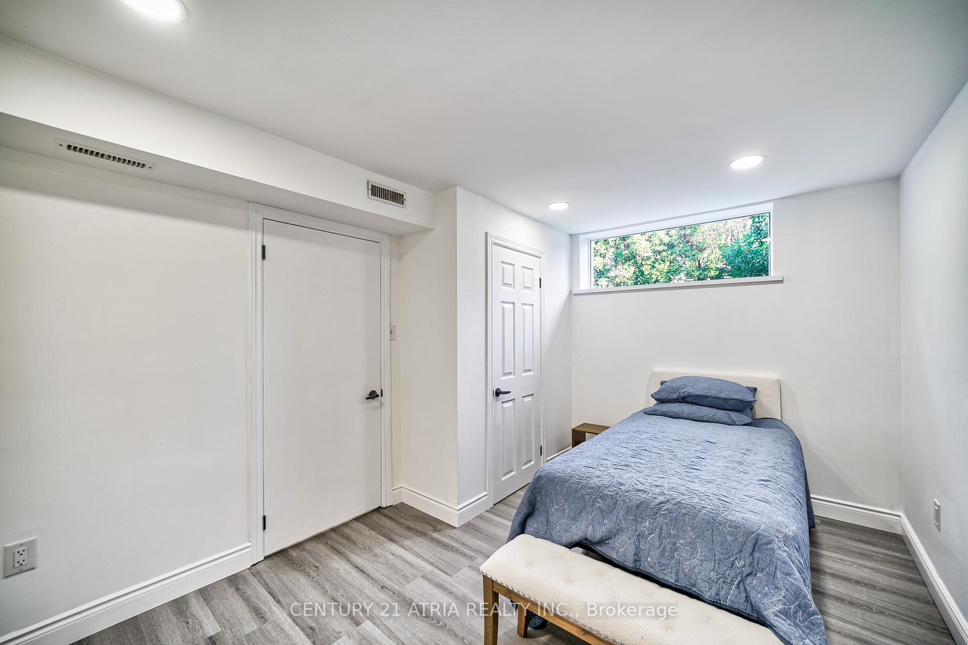 Photo 28 of 27 Willowgate Drive, Markham, Bullock — HOMEH