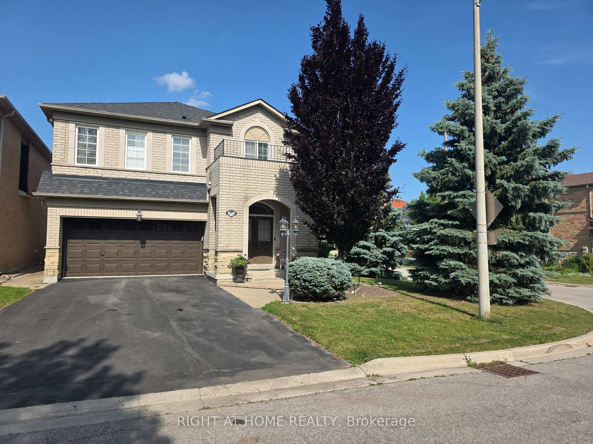 Front of 102 Cormorant Crescent