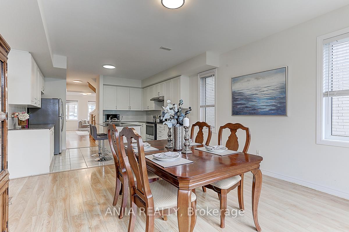 Photo 20 of 20 Robert Joffre Leet Avenue, Markham, Cornell — HOMEH