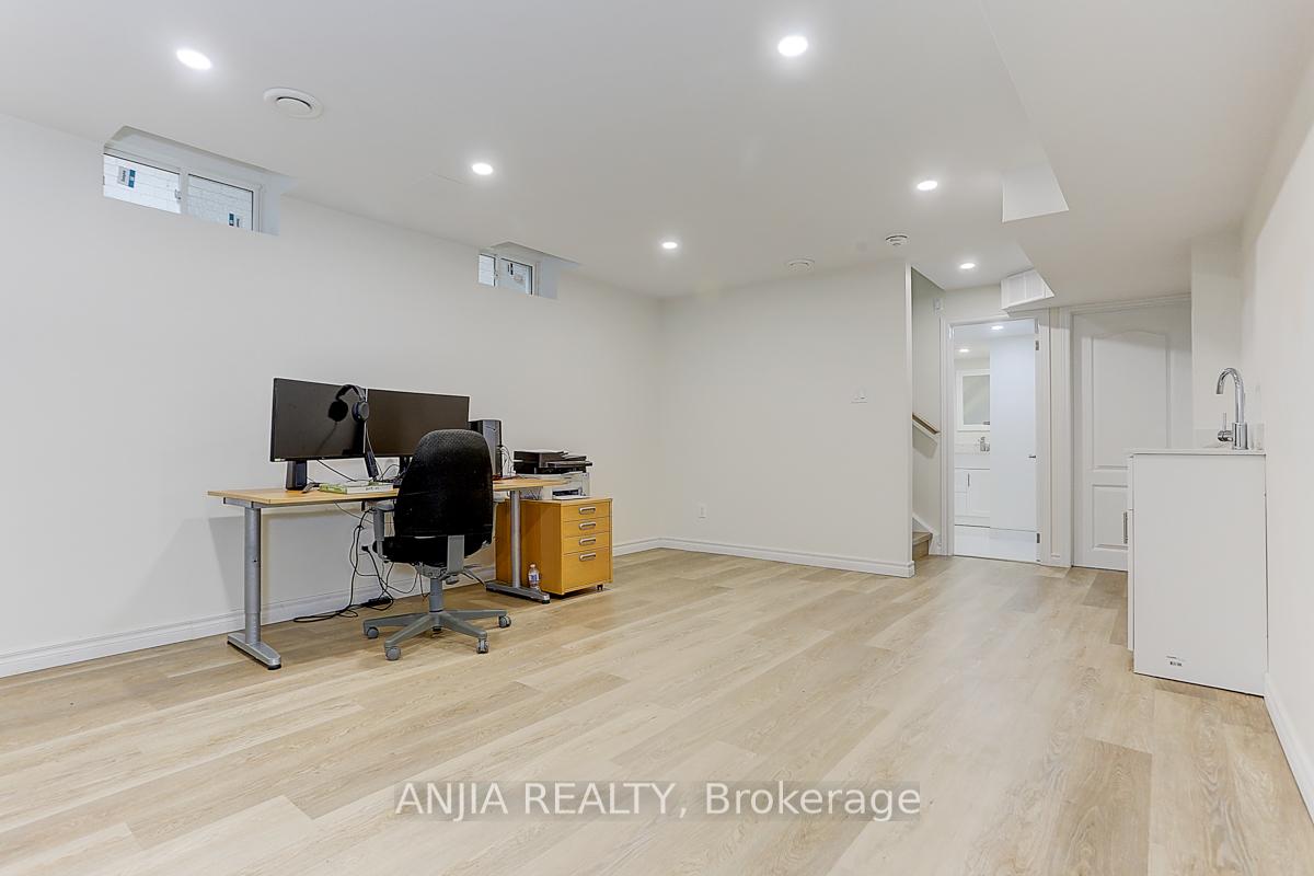 Photo 32 of 20 Robert Joffre Leet Avenue, Markham, Cornell — HOMEH