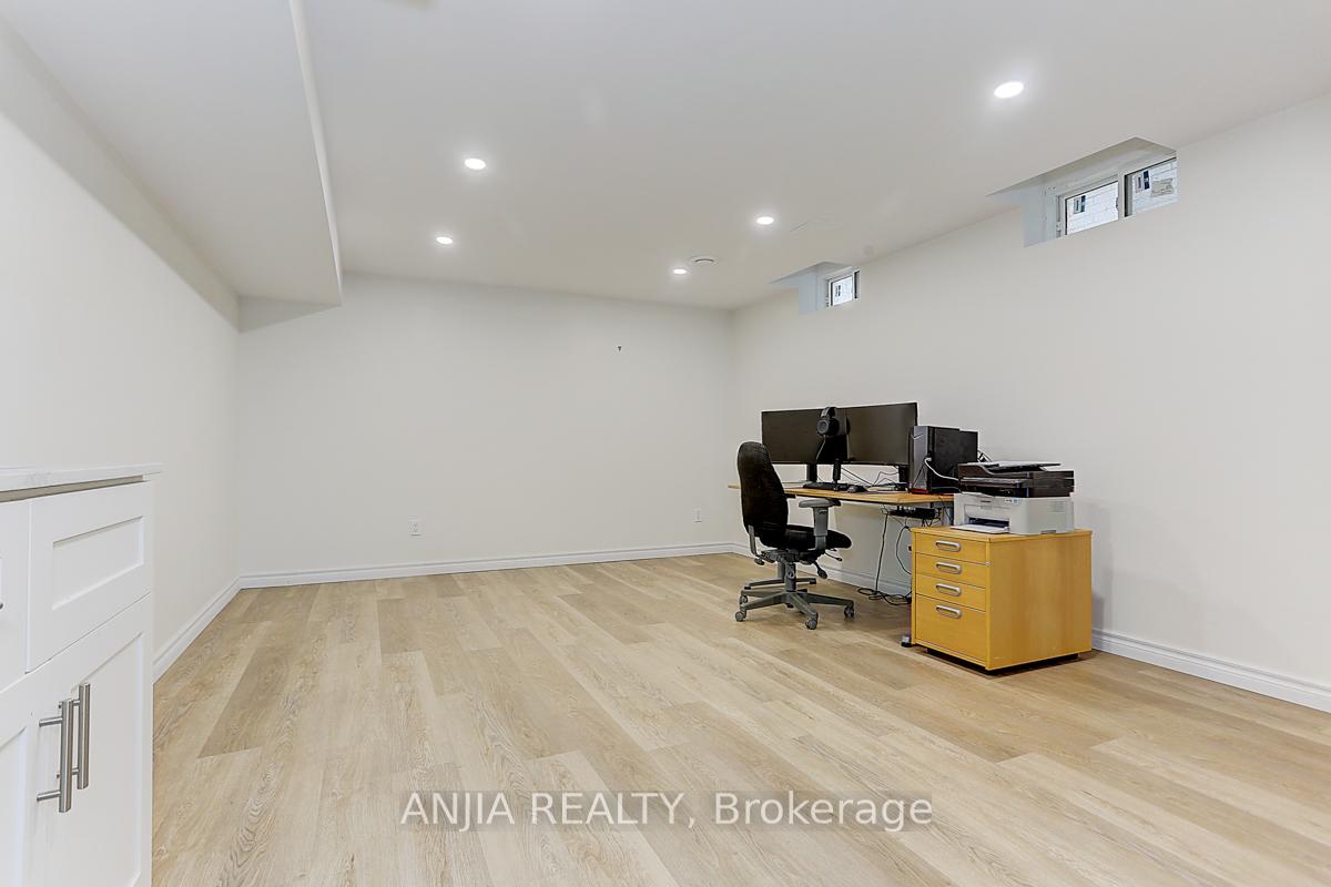 Photo 34 of 20 Robert Joffre Leet Avenue, Markham, Cornell — HOMEH