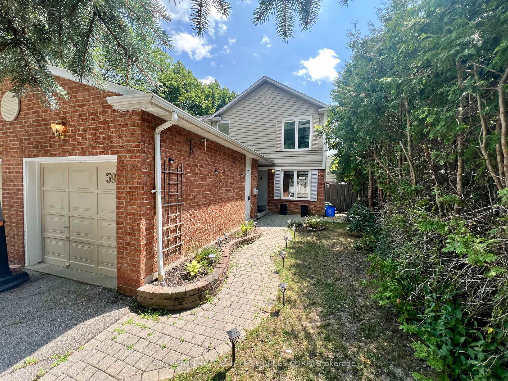 Front of 39 Frost Drive