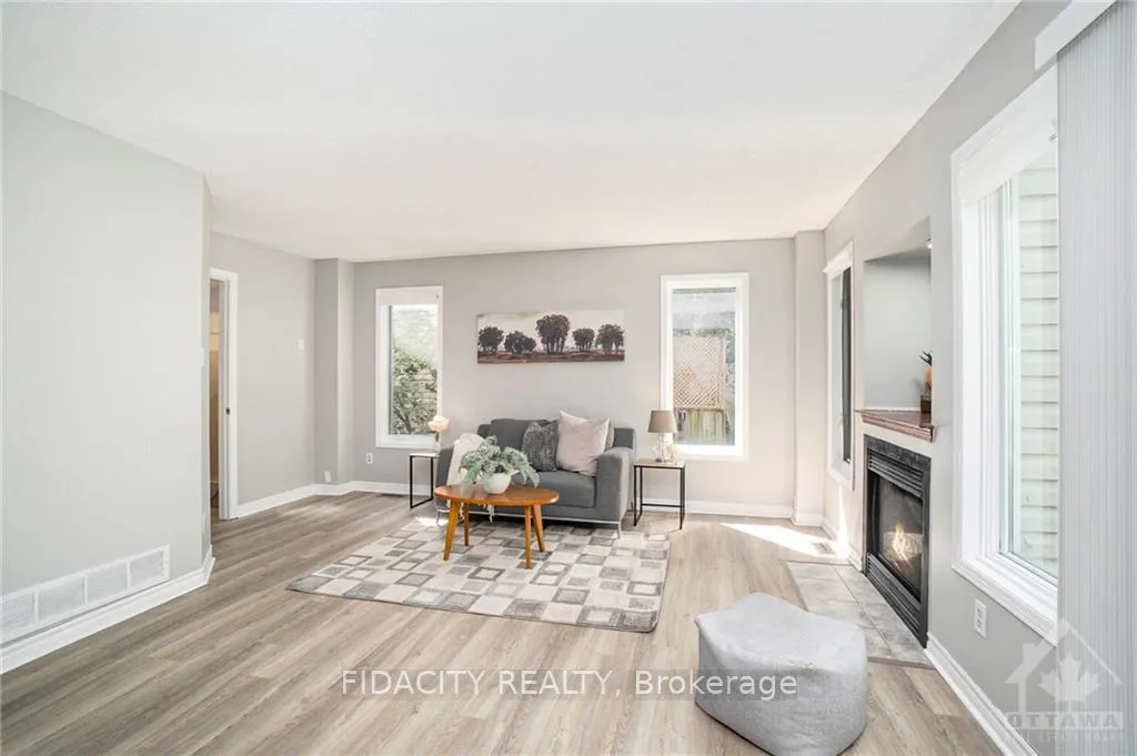 Photo 3 of 53 San Remo, Ottawa, Riverview Park — HOMEH