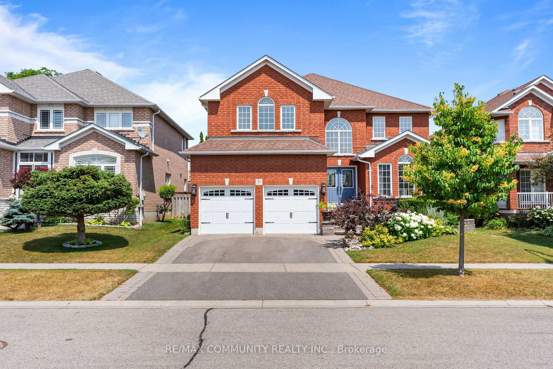 Photo 1 of 27 Mac Carl Crescent, Whitby, Rolling Acres — HOMEH