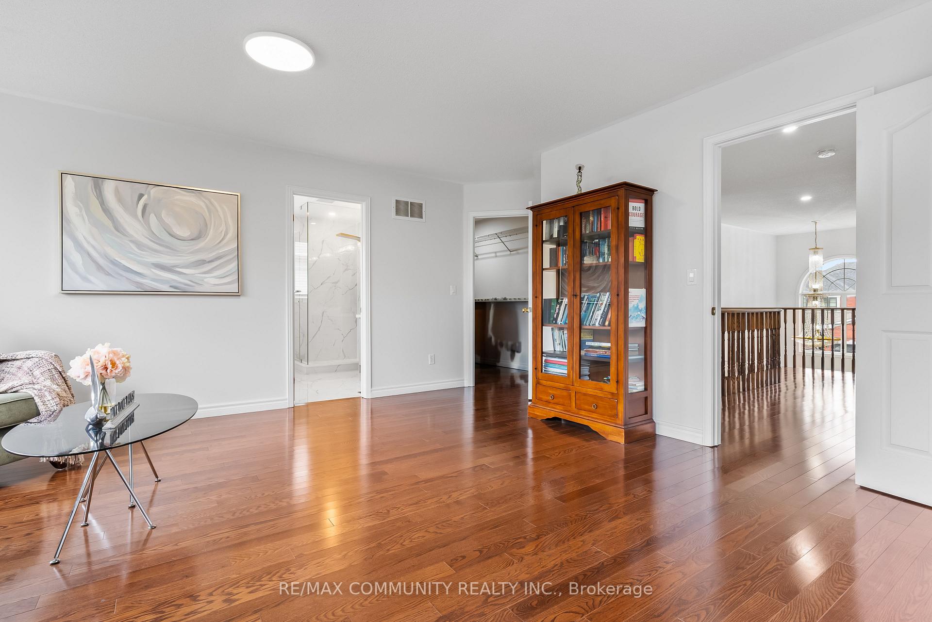 Photo 17 of 27 Mac Carl Crescent, Whitby, Rolling Acres — HOMEH