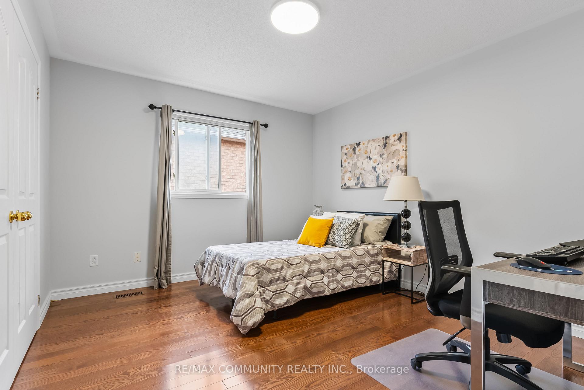 Photo 22 of 27 Mac Carl Crescent, Whitby, Rolling Acres — HOMEH