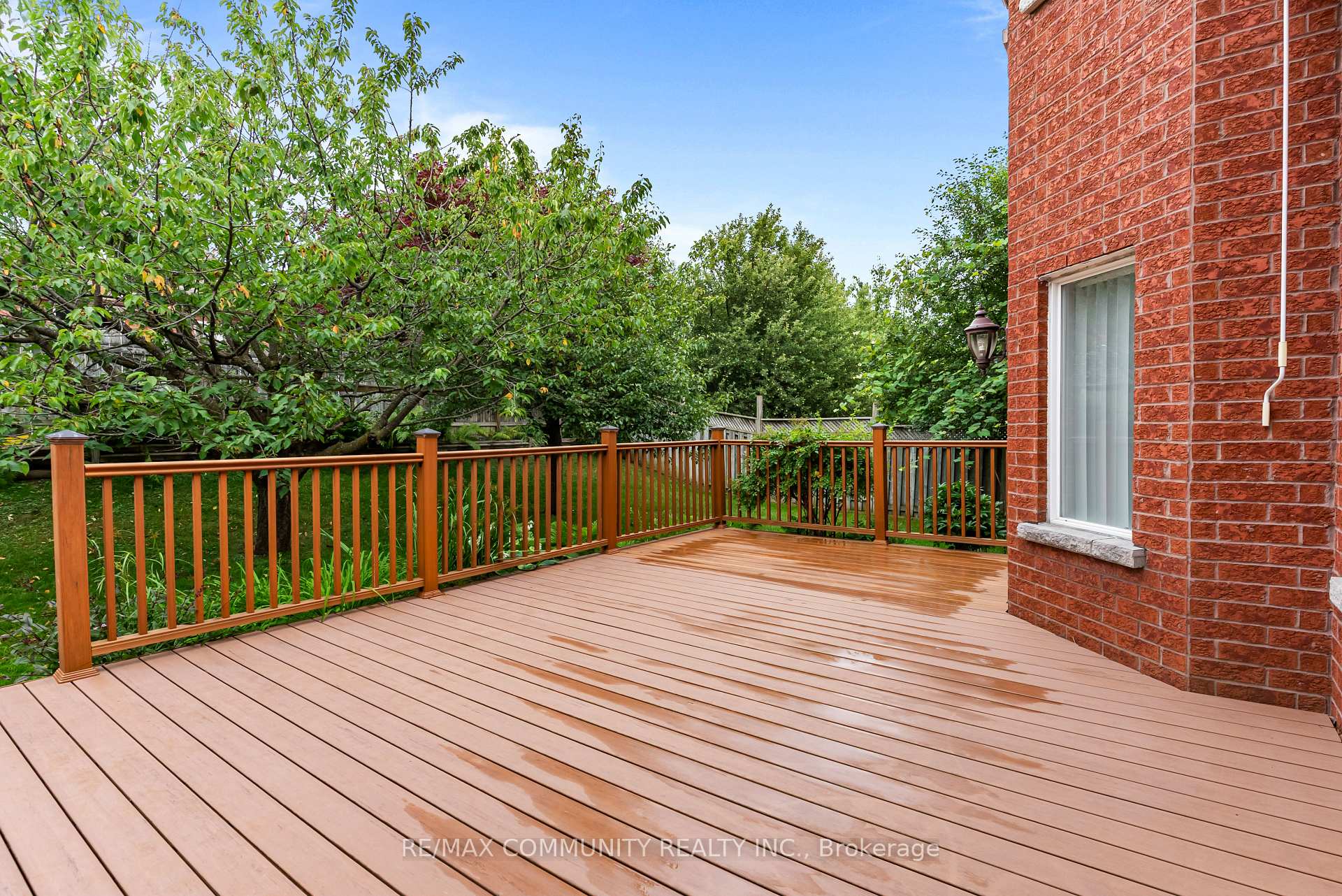 Photo 24 of 27 Mac Carl Crescent, Whitby, Rolling Acres — HOMEH