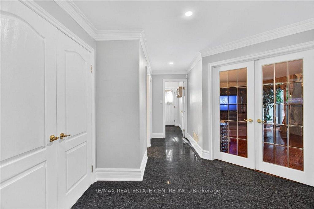 Photo 6 of 40 Colton Crescent N, Vaughan, Islington Woods — HOMEH