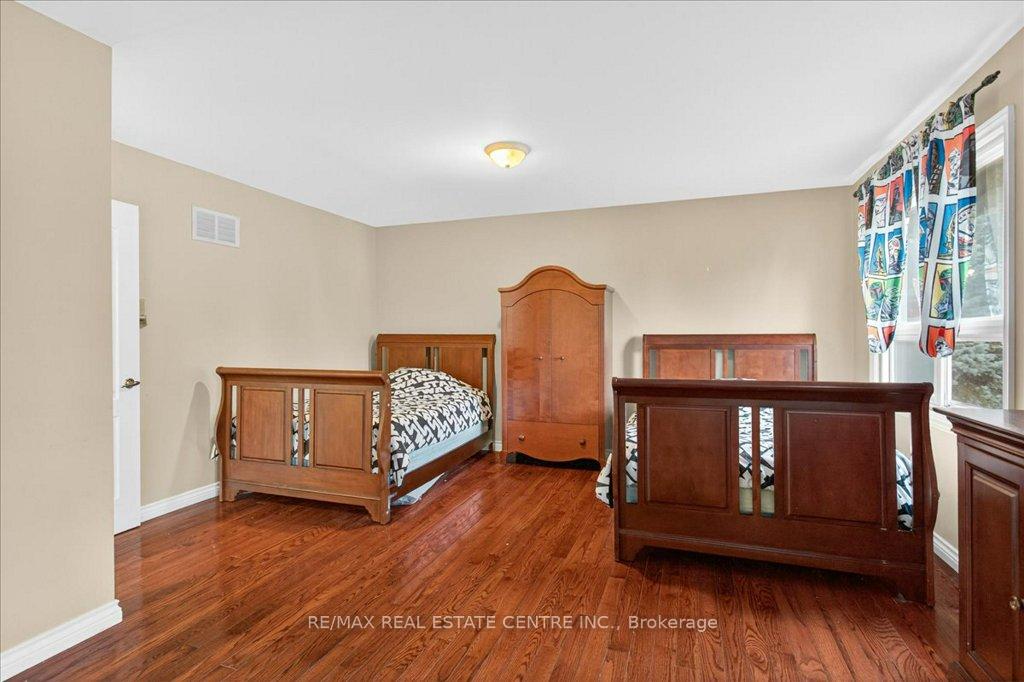 Photo 23 of 40 Colton Crescent N, Vaughan, Islington Woods — HOMEH