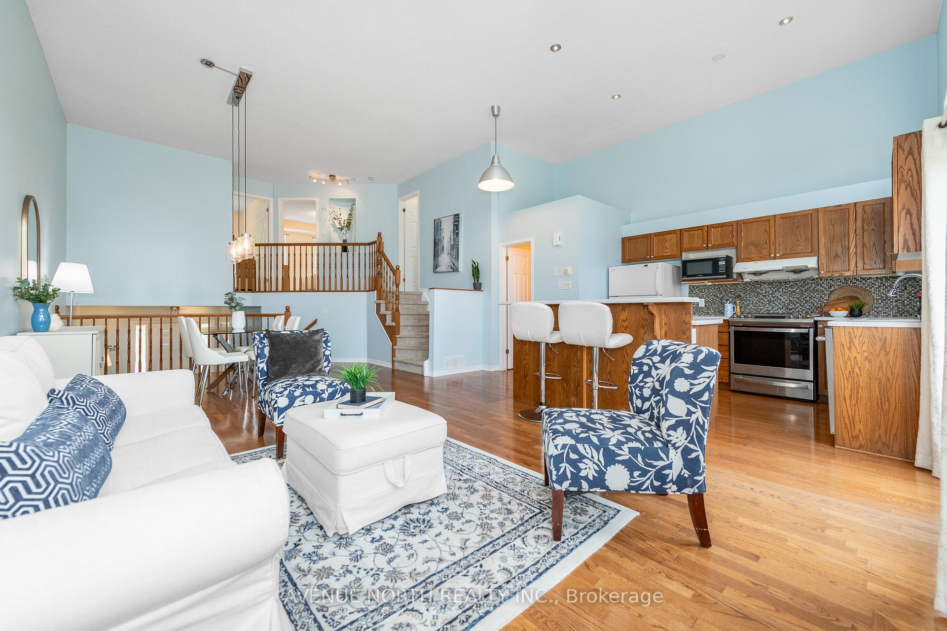 Photo 10 of 225 Gladeview Private, Ottawa, Upper Hunt Club — HOMEH