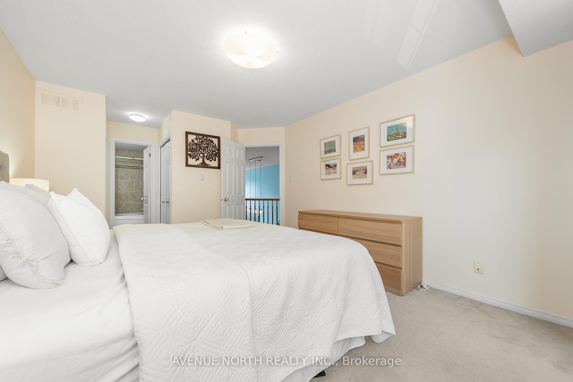 Photo 9 of 225 Gladeview Private, Ottawa, Upper Hunt Club — HOMEH