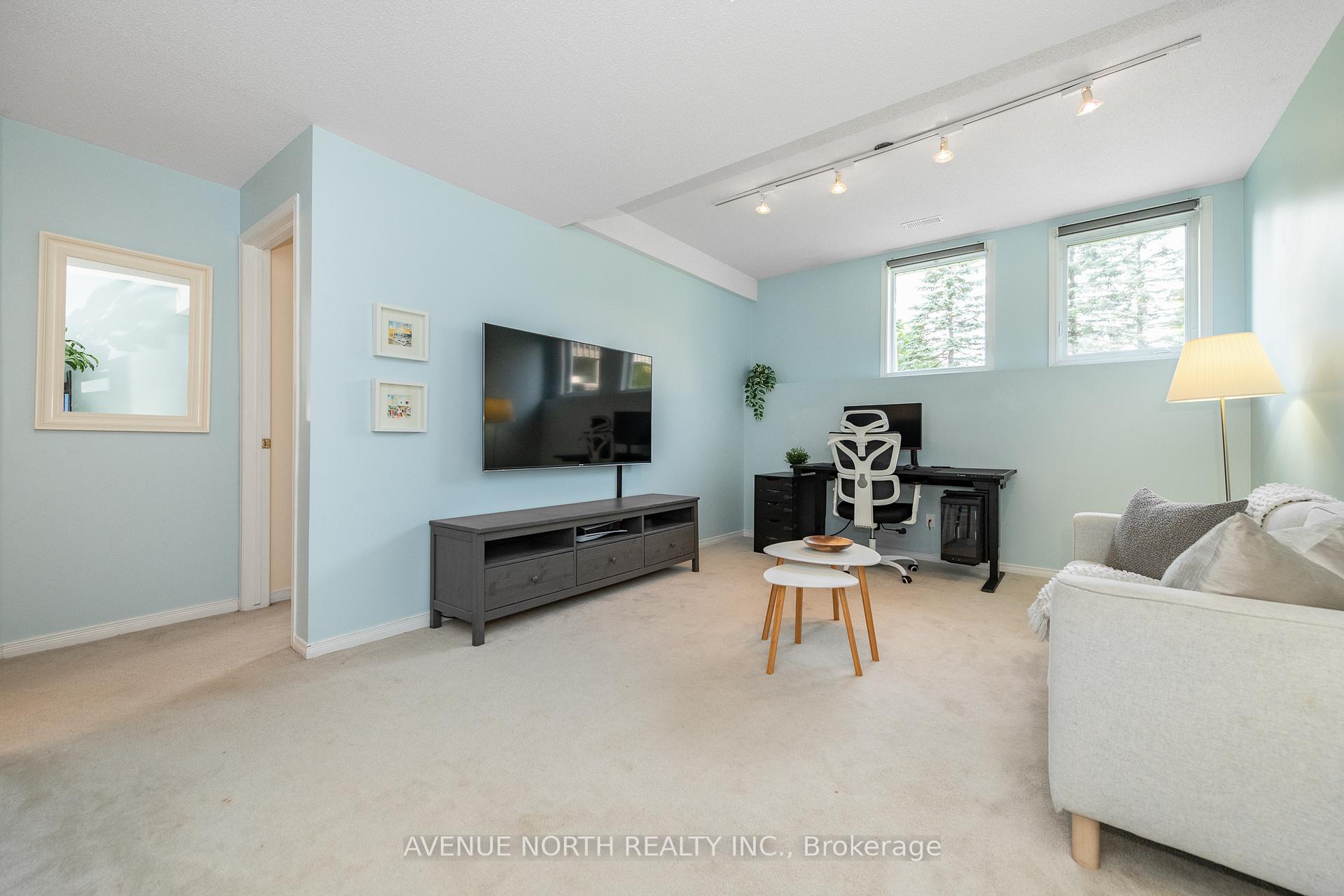 Photo 20 of 225 Gladeview Private, Ottawa, Upper Hunt Club — HOMEH