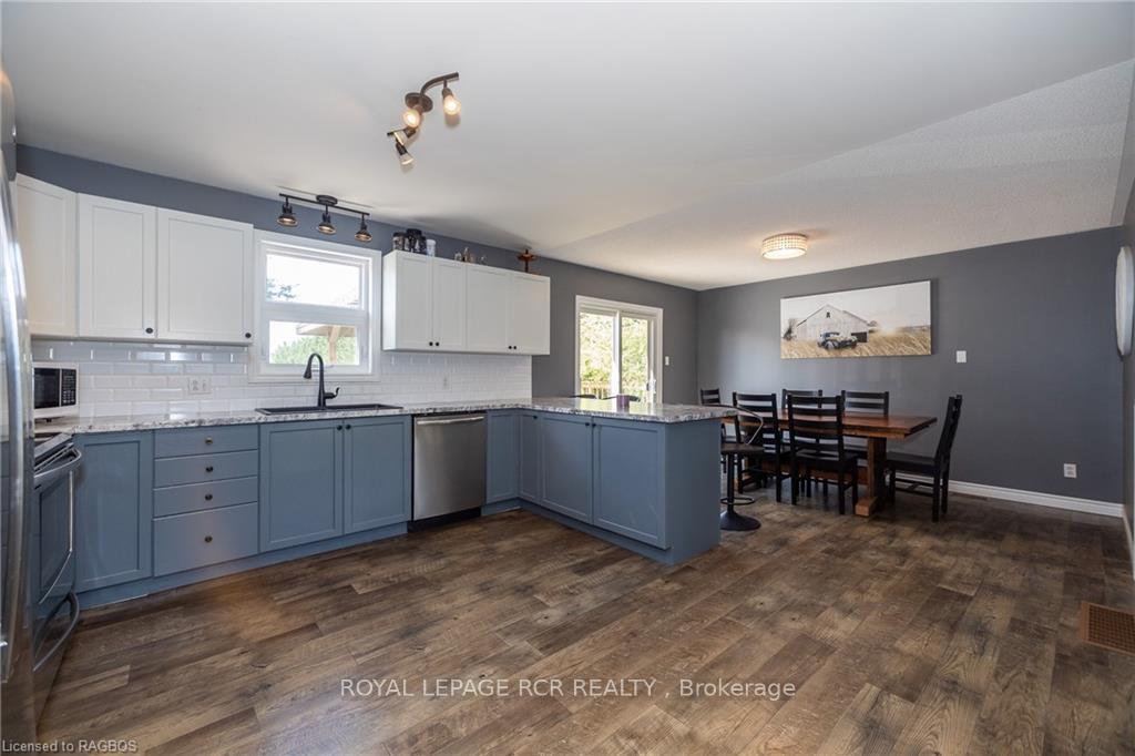 Photo 10 of 382966 Sideroad 18, West Grey — HOMEH