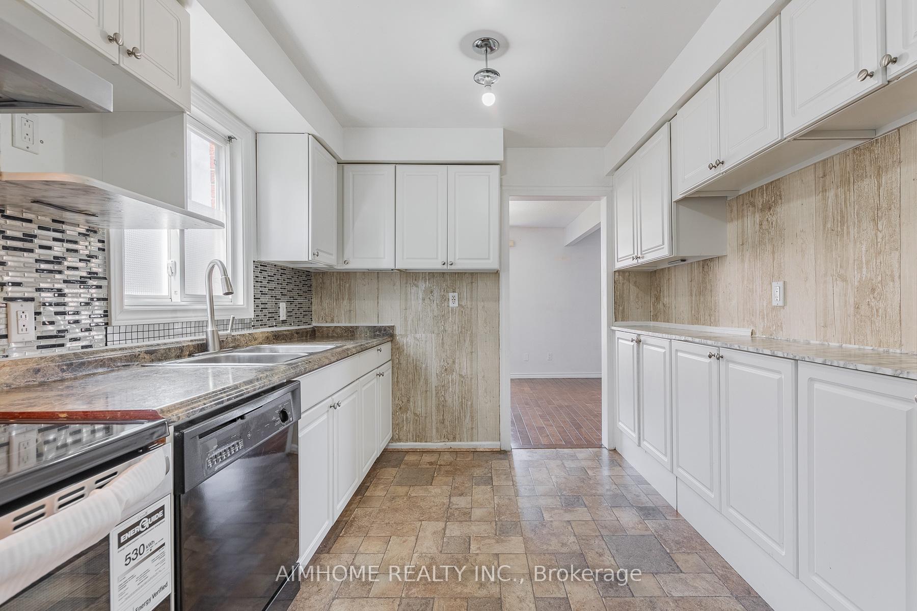 Photo 14 of 92 Bay Hill Drive, Vaughan, Glen Shields — HOMEH