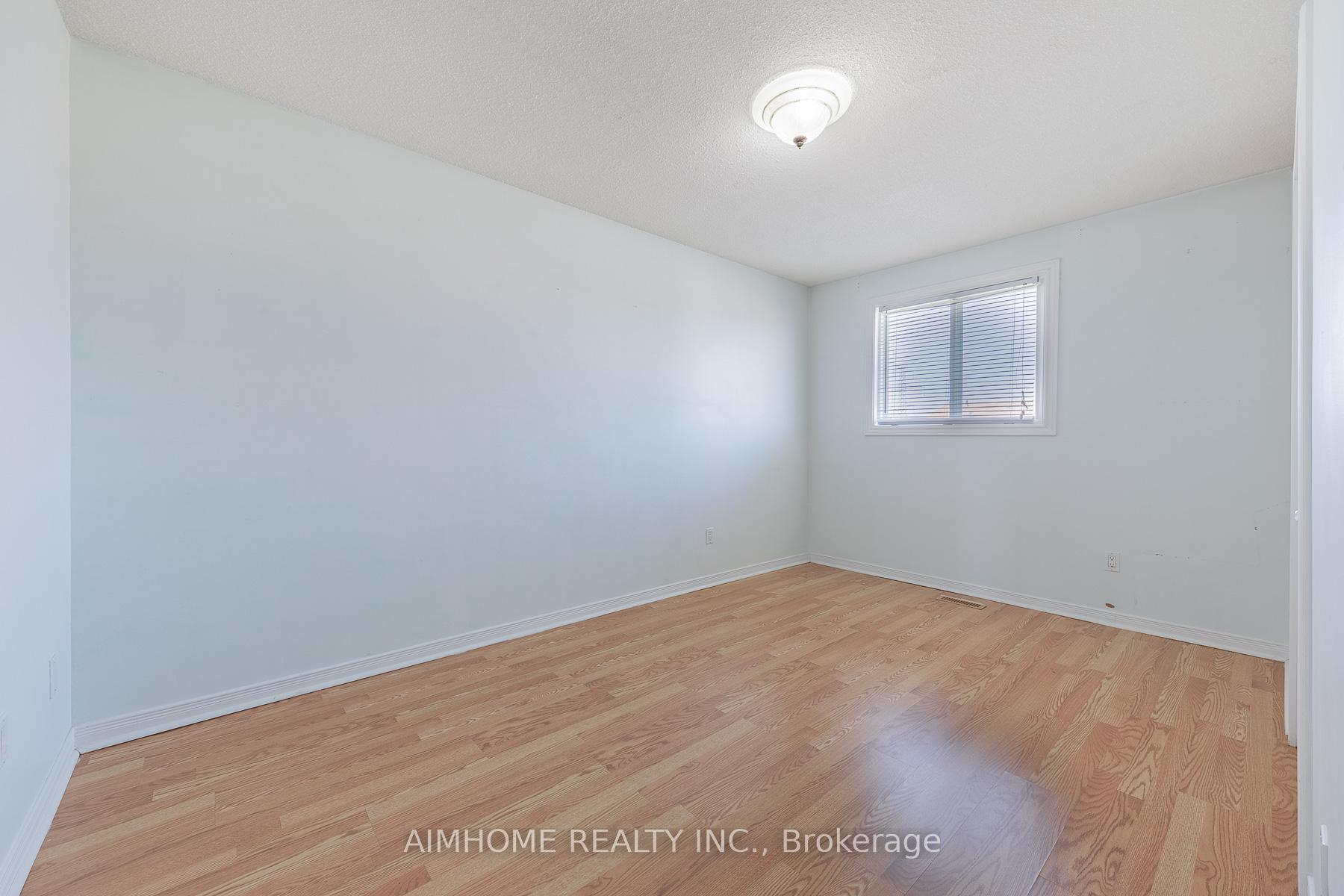Photo 28 of 92 Bay Hill Drive, Vaughan, Glen Shields — HOMEH