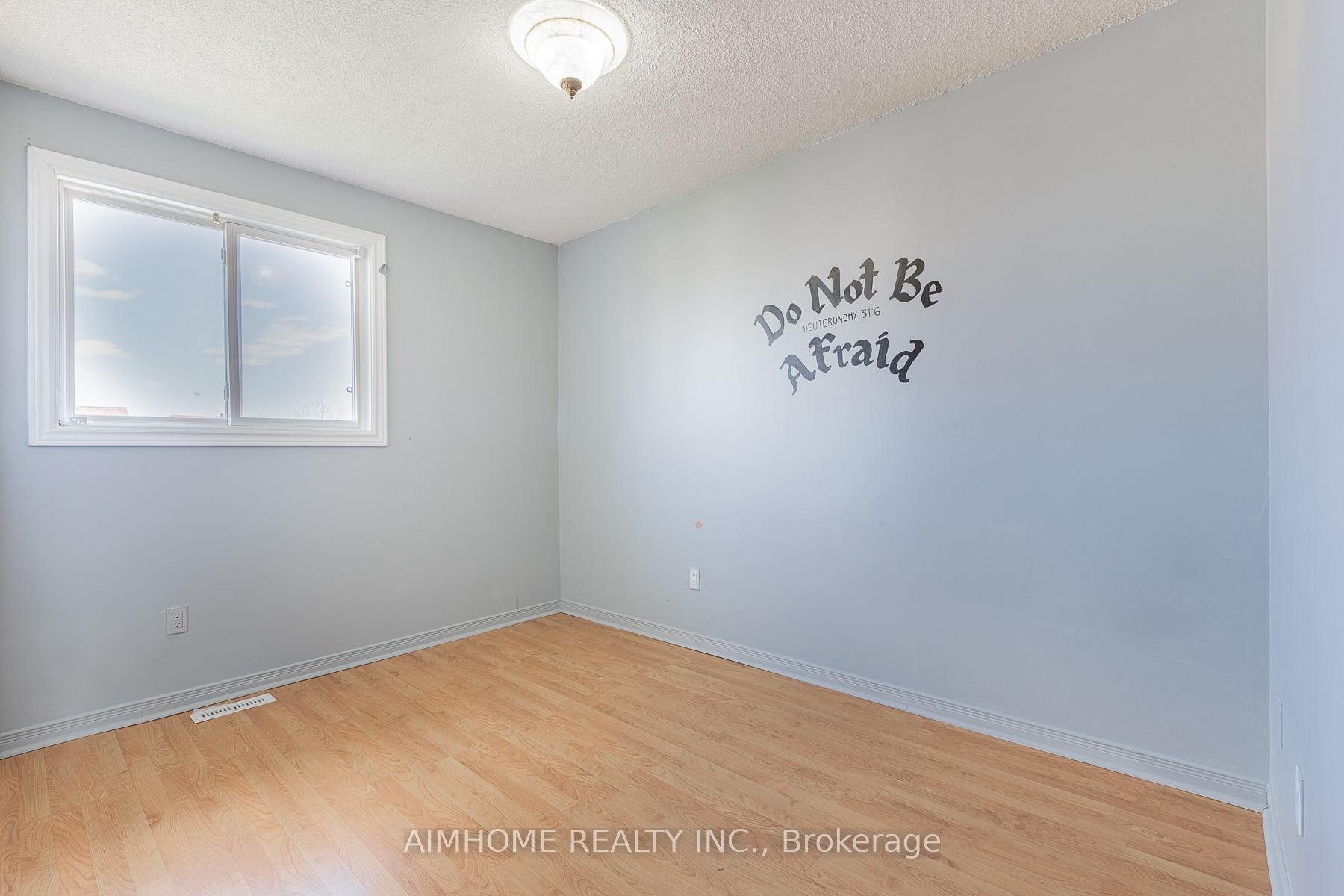 Photo 34 of 92 Bay Hill Drive, Vaughan, Glen Shields — HOMEH