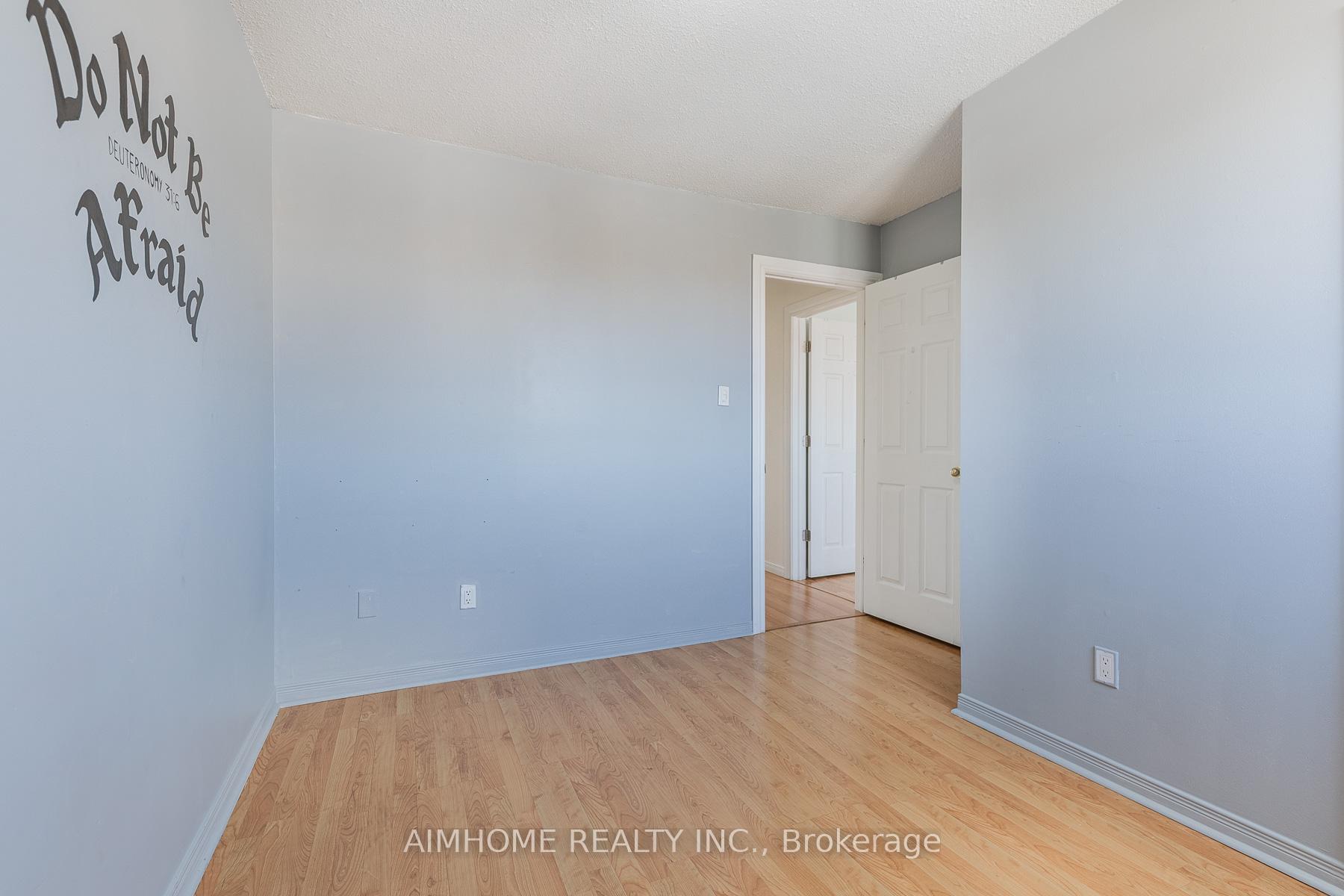 Photo 36 of 92 Bay Hill Drive, Vaughan, Glen Shields — HOMEH