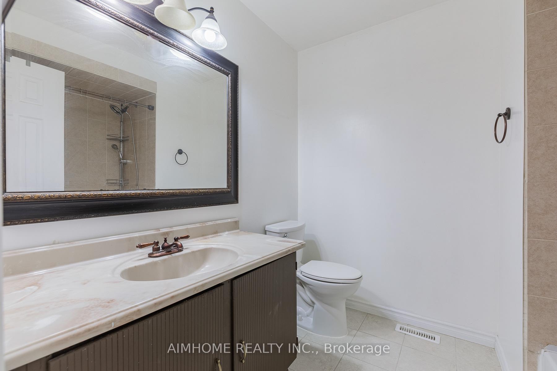 Photo 37 of 92 Bay Hill Drive, Vaughan, Glen Shields — HOMEH