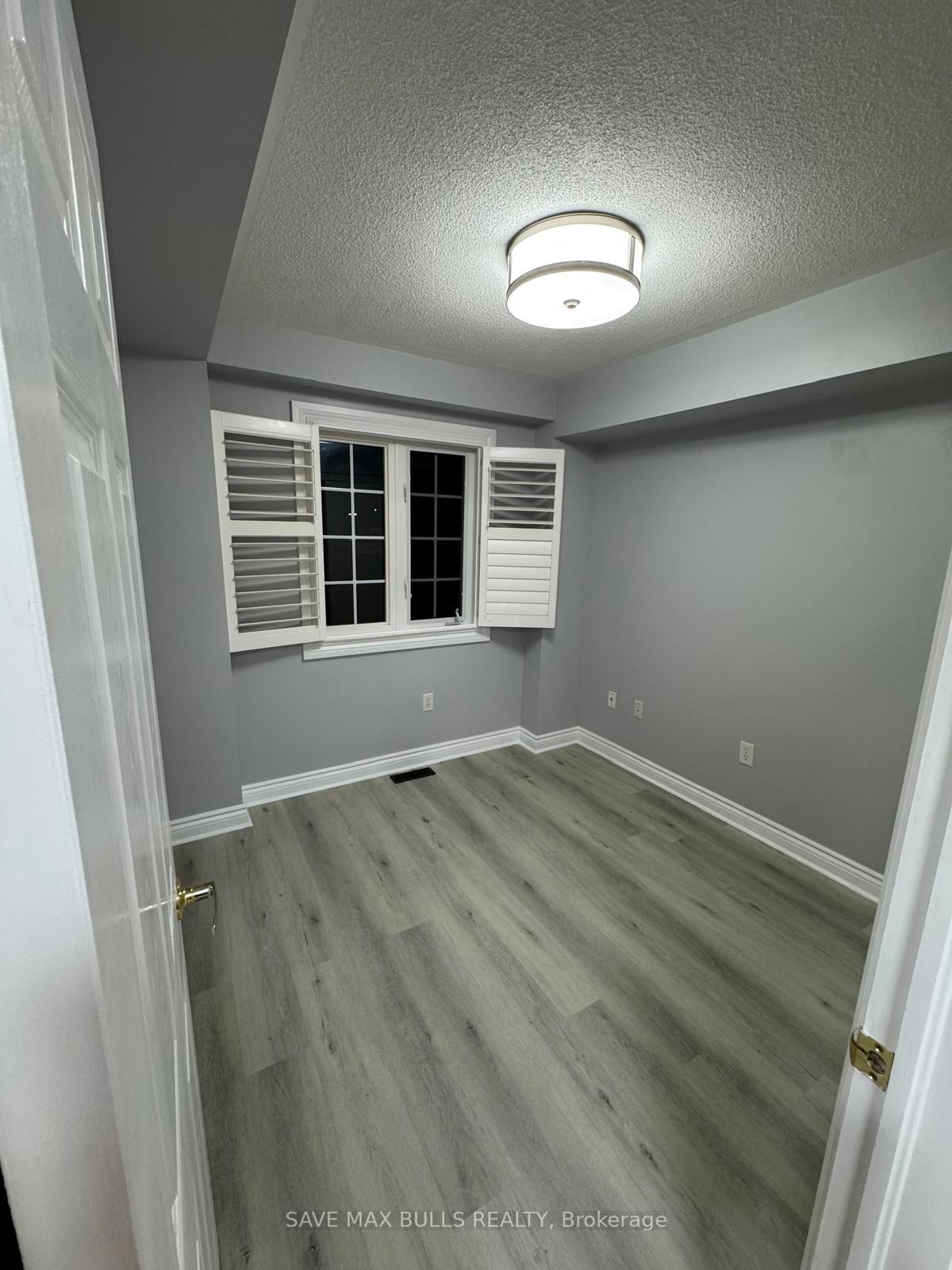 Photo 3 of 46 Wicker Park Way, Whitby, Pringle Creek — HOMEH