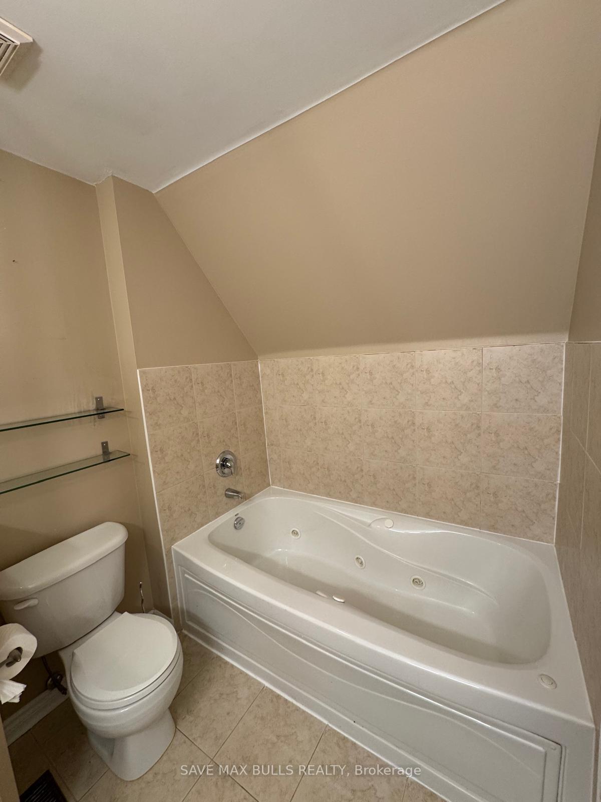 Photo 17 of 46 Wicker Park Way, Whitby, Pringle Creek — HOMEH