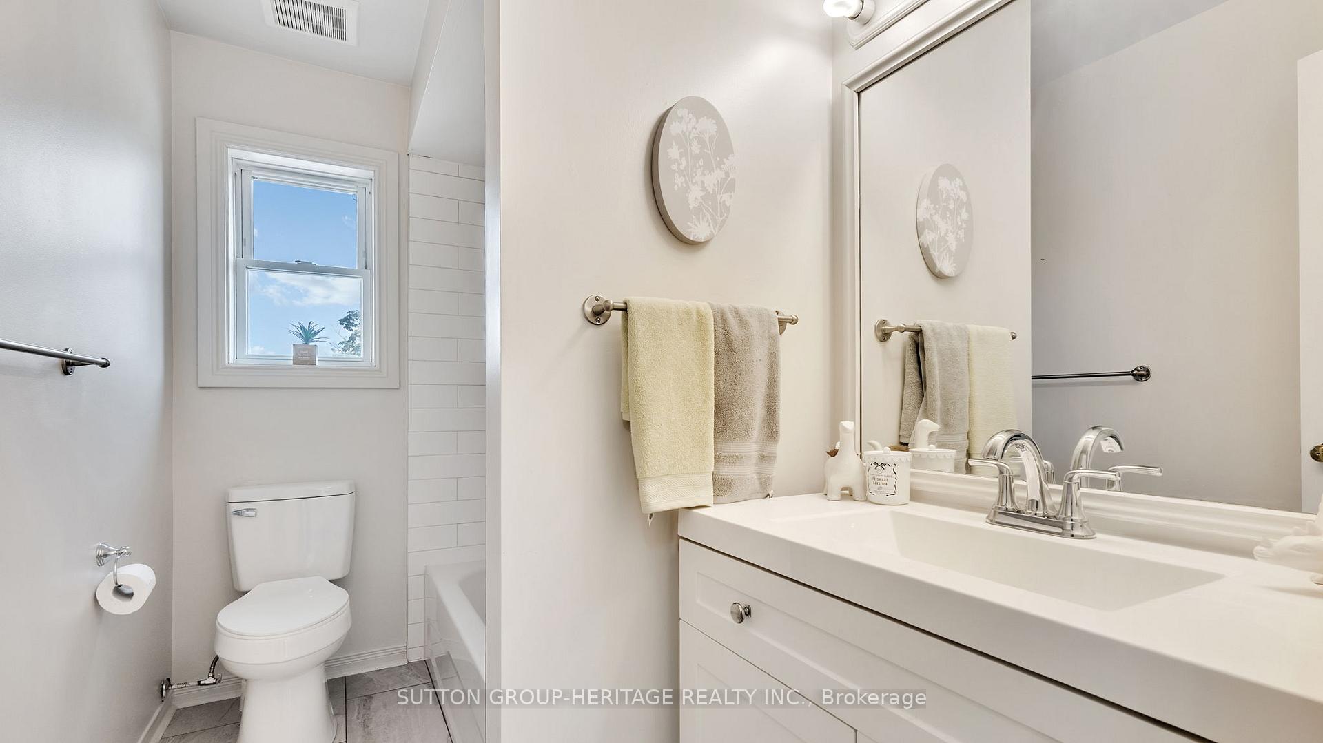 Photo 29 of 51 Wallace Drive, Whitby, Pringle Creek — HOMEH