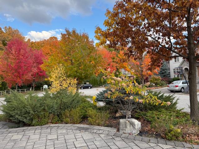 Photo 4 of 38 Jacobi Court, Vaughan, Patterson — HOMEH