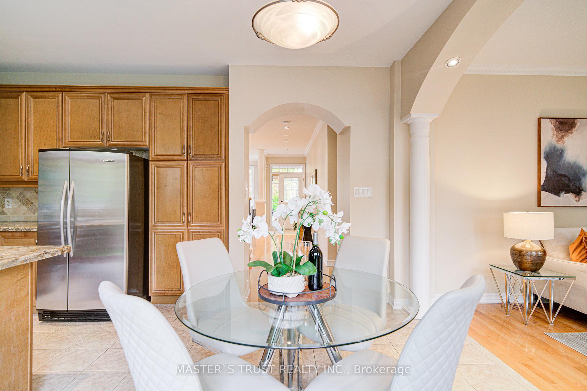 Photo 13 of 38 Jacobi Court, Vaughan, Patterson — HOMEH