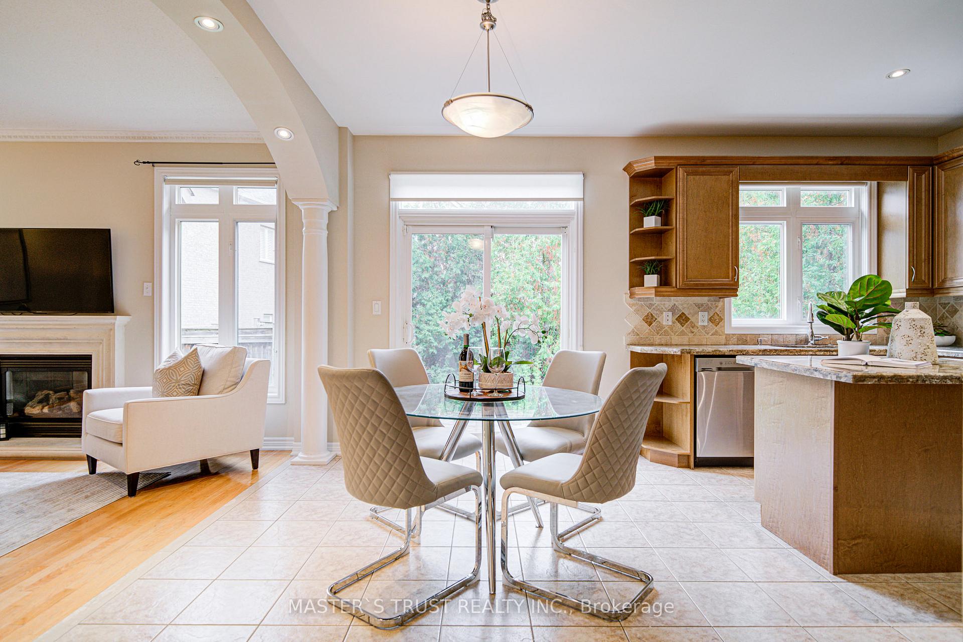Photo 16 of 38 Jacobi Court, Vaughan, Patterson — HOMEH
