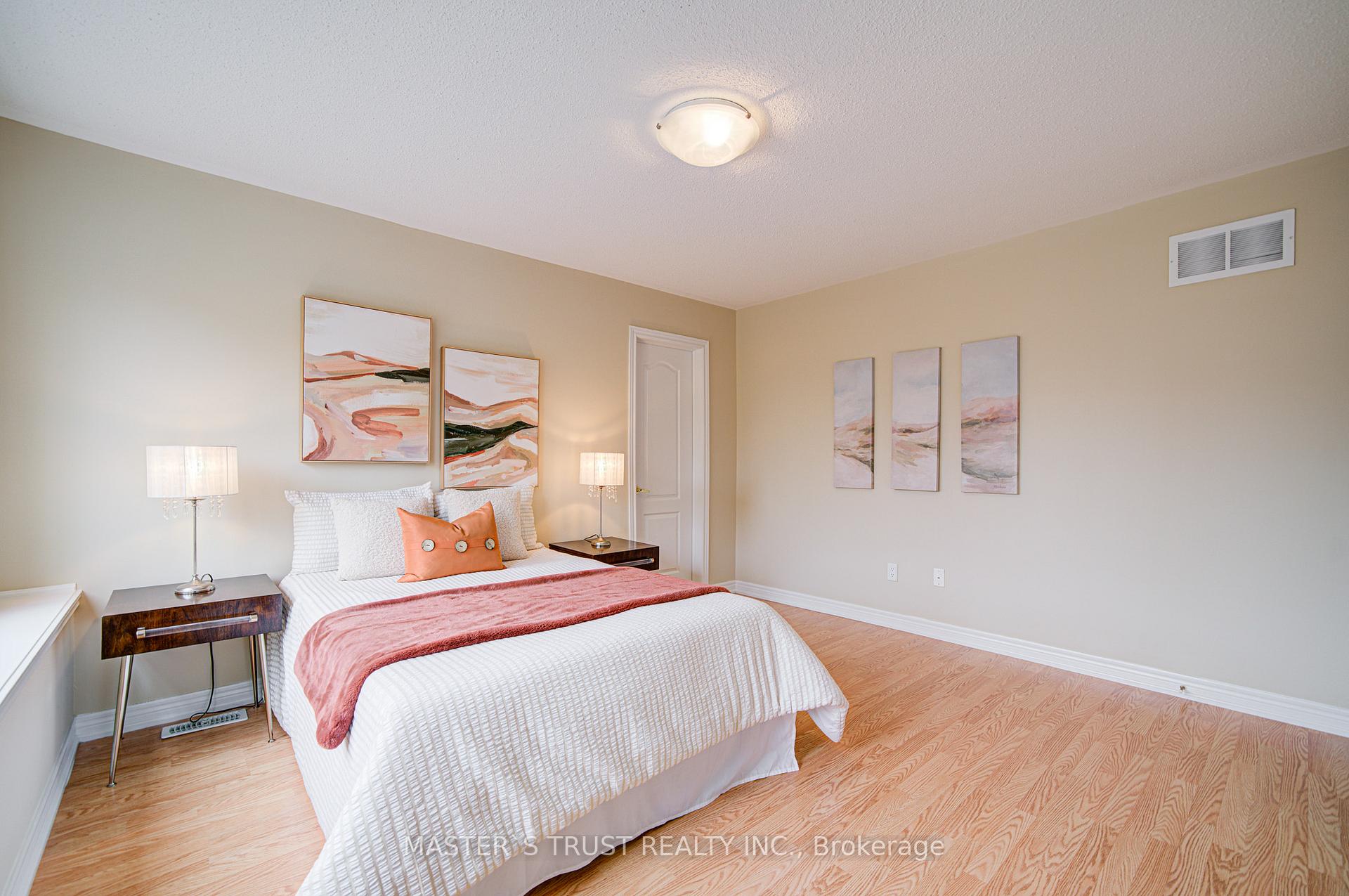 Photo 24 of 38 Jacobi Court, Vaughan, Patterson — HOMEH