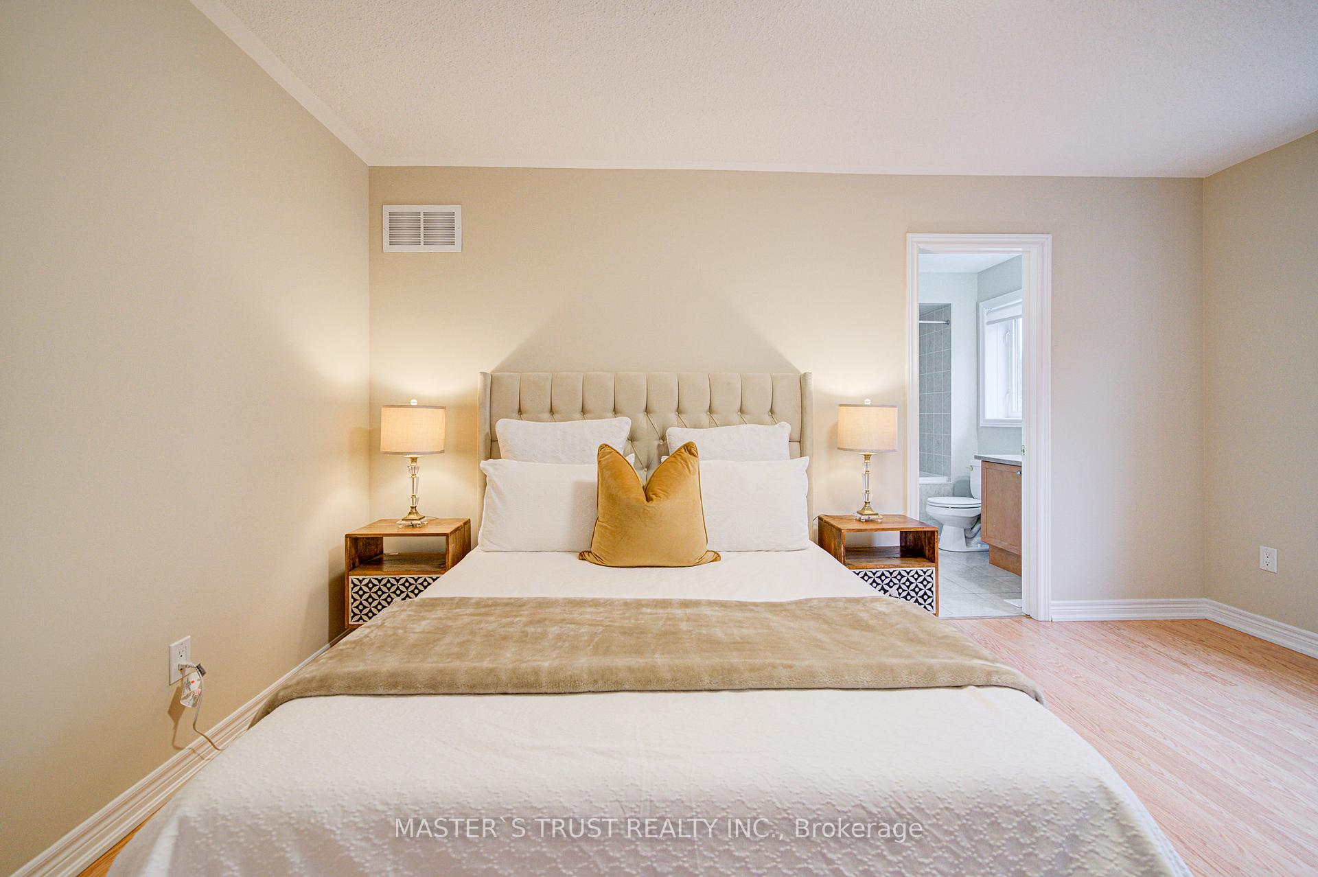 Photo 25 of 38 Jacobi Court, Vaughan, Patterson — HOMEH
