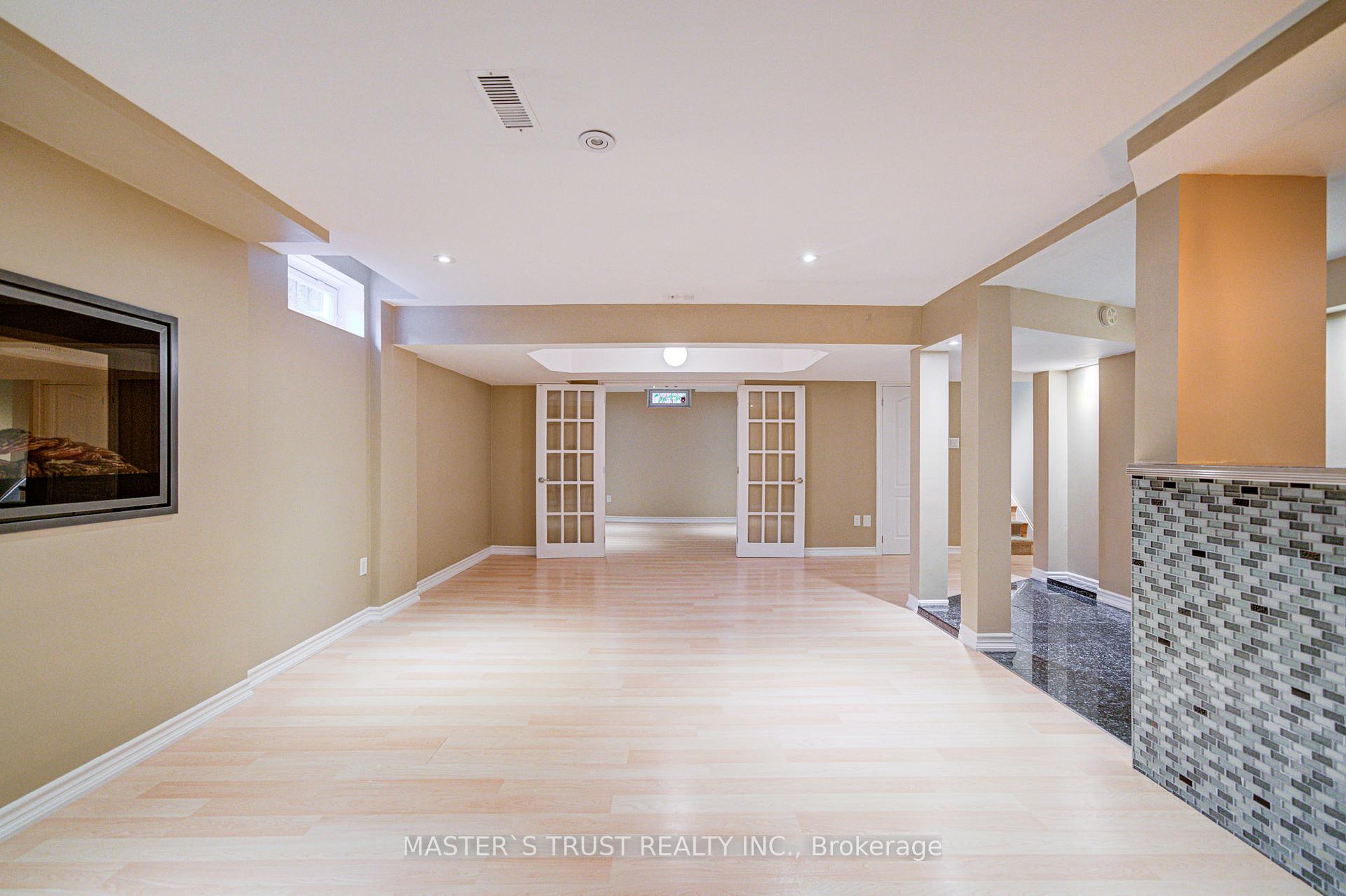 Photo 29 of 38 Jacobi Court, Vaughan, Patterson — HOMEH