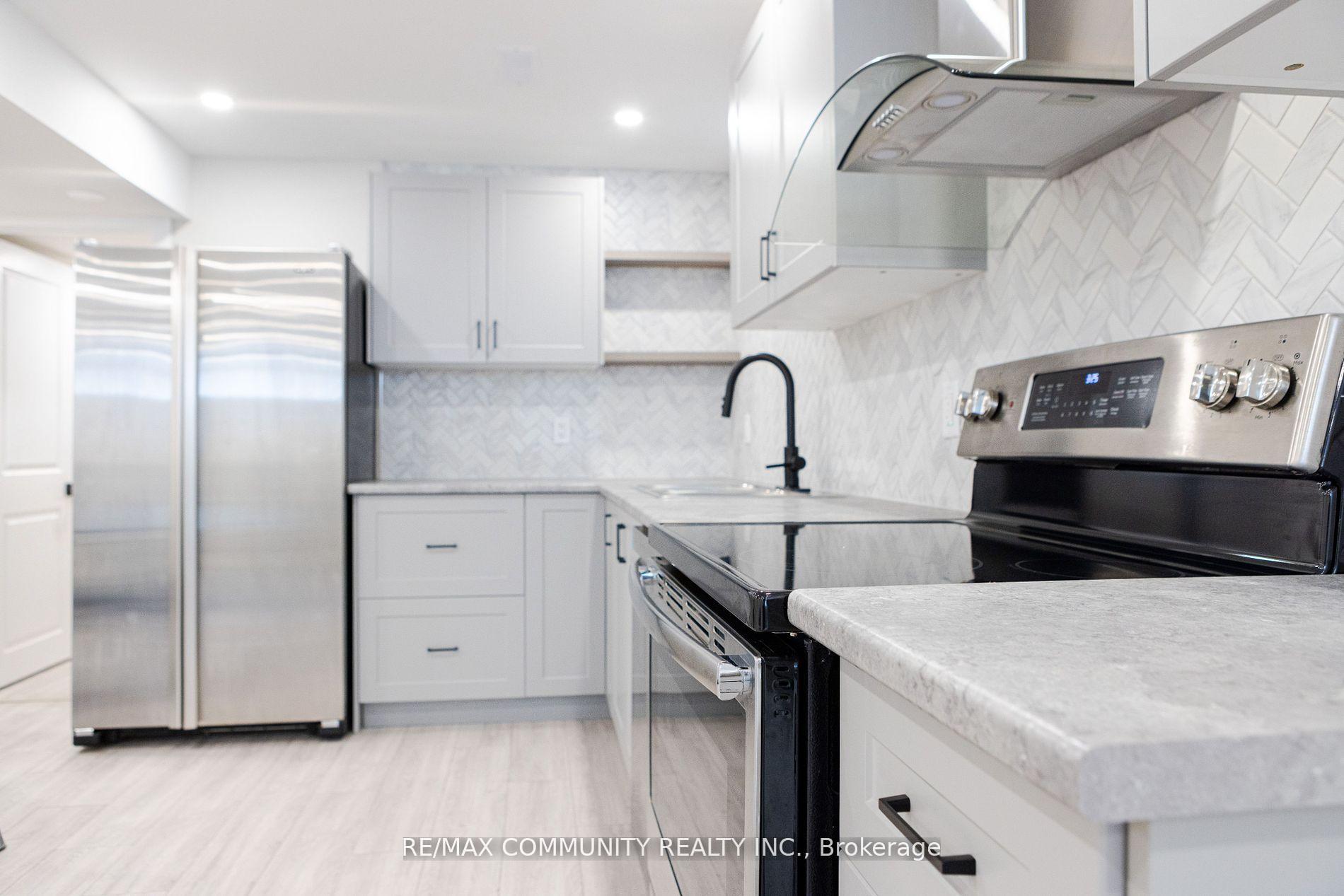 Photo 30 of 54 Mortimer Crescent E, Ajax, Central West — HOMEH