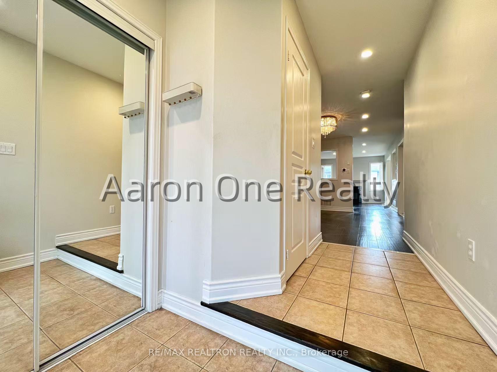 Photo 2 of 296 Lauderdale Drive, Vaughan, Patterson — HOMEH