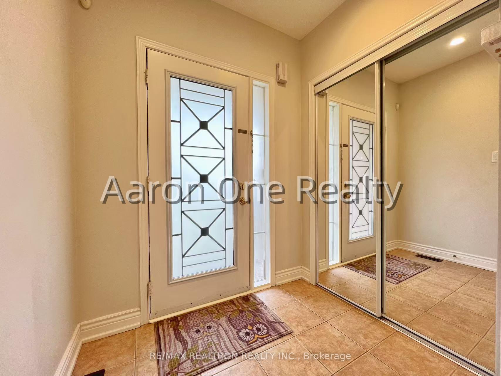 Photo 3 of 296 Lauderdale Drive, Vaughan, Patterson — HOMEH