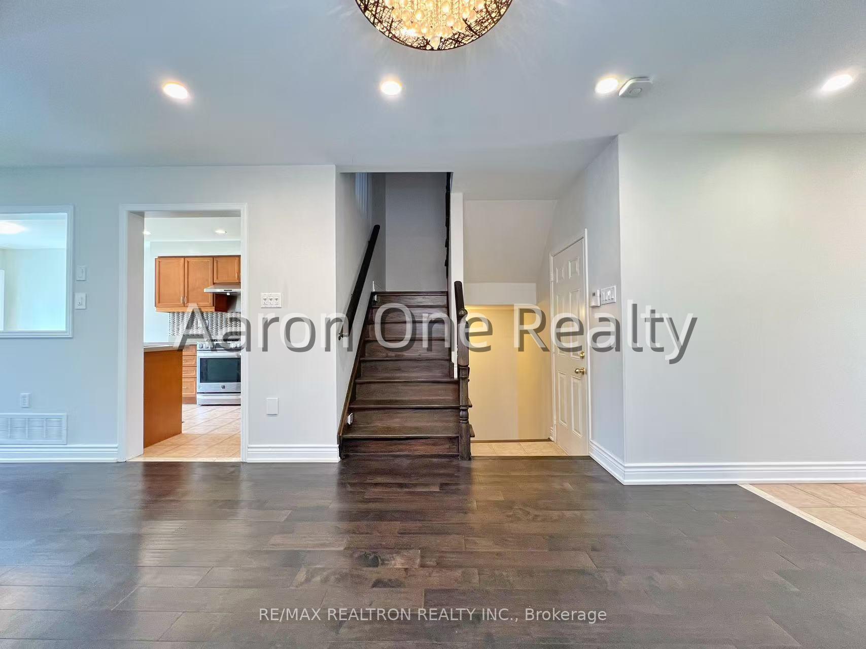 Photo 6 of 296 Lauderdale Drive, Vaughan, Patterson — HOMEH