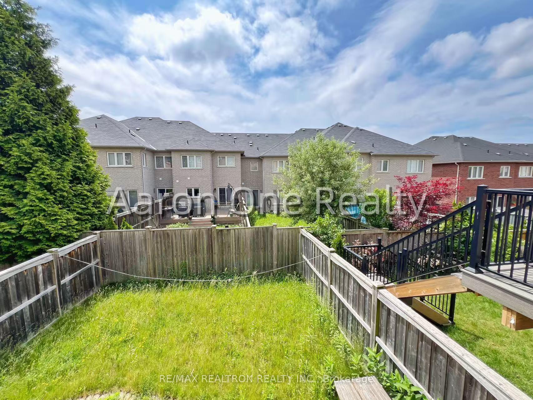 Photo 15 of 296 Lauderdale Drive, Vaughan, Patterson — HOMEH