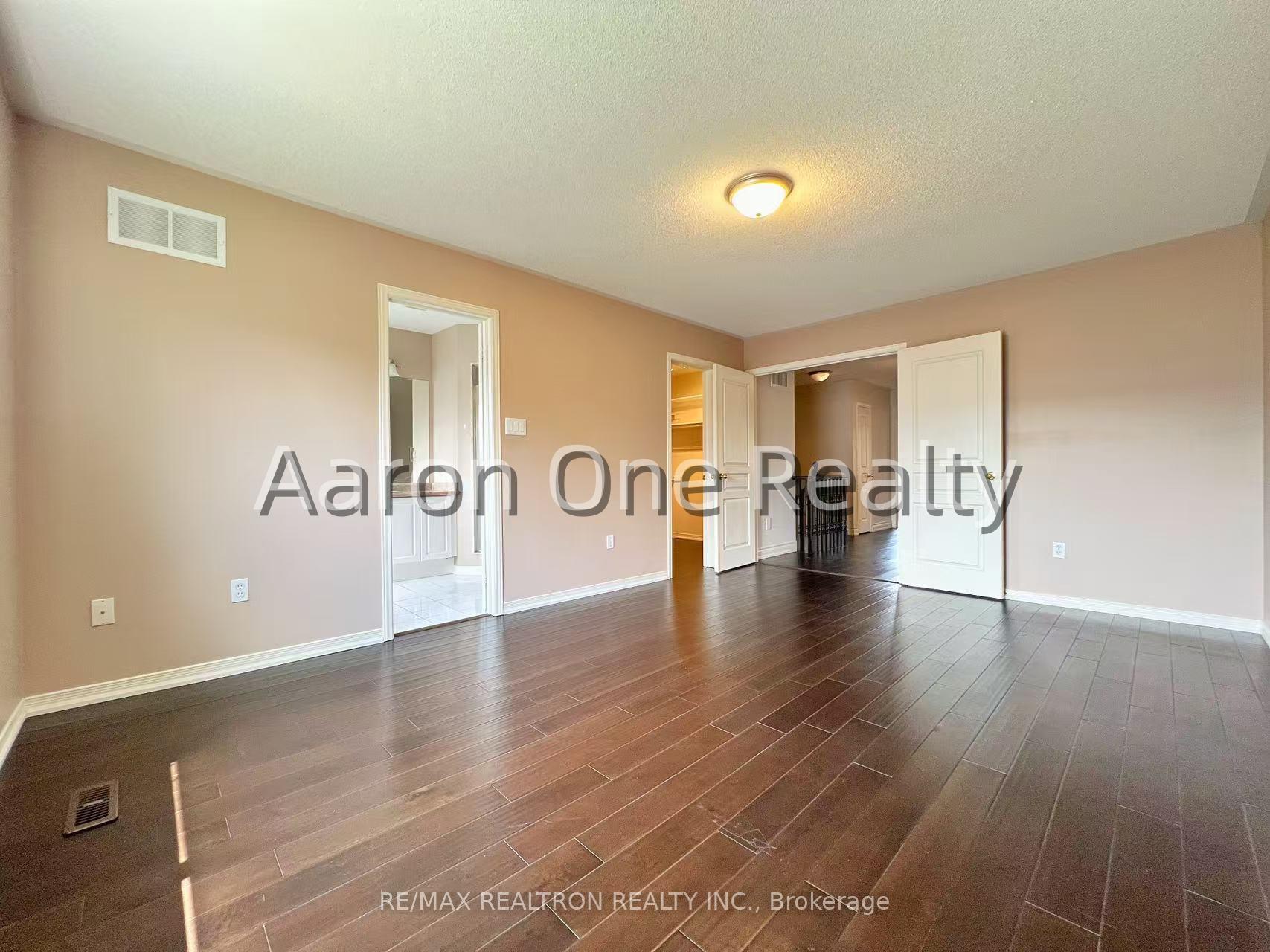 Photo 19 of 296 Lauderdale Drive, Vaughan, Patterson — HOMEH