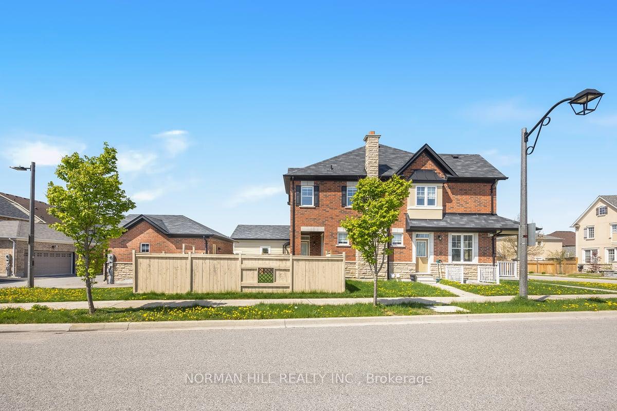 Photo 3 of 227 Almira Avenue, Markham, Cornell — HOMEH